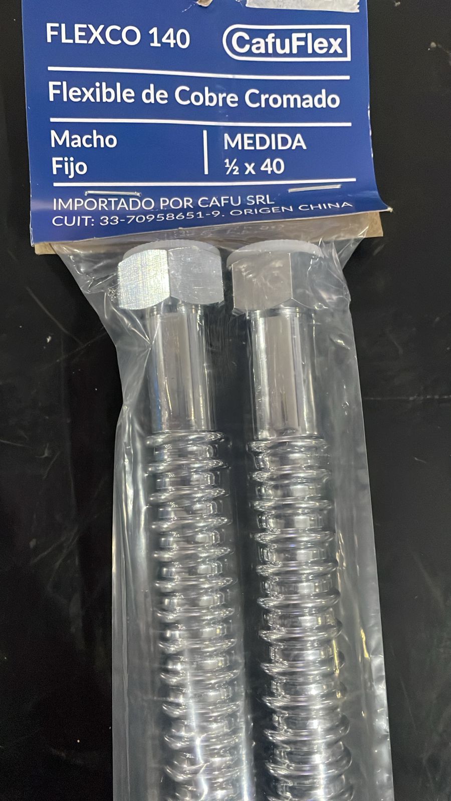 Flexible "CHICOTE" y "CAFU" de cobre cromado 1/2" x40cm.